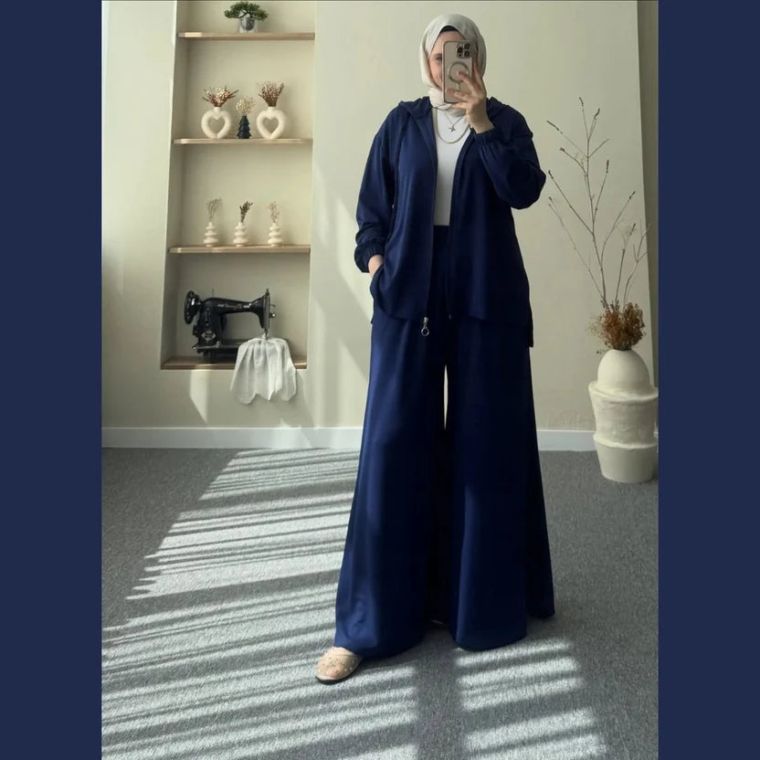 Wide-Leg Bottom Over Size Style Premium Quality Winter 2-Pcs Tracksuit. CWTS-39